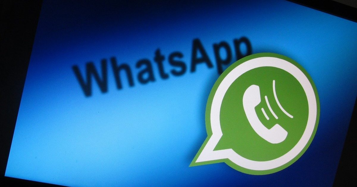 What are the Extra Features of Cyber WhatsApp?
